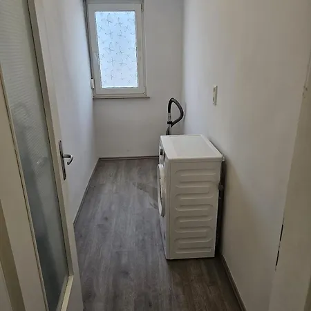 Apartmán Near Porsche, Bmw, Dhl, Trade Fair Grounds, Airport
